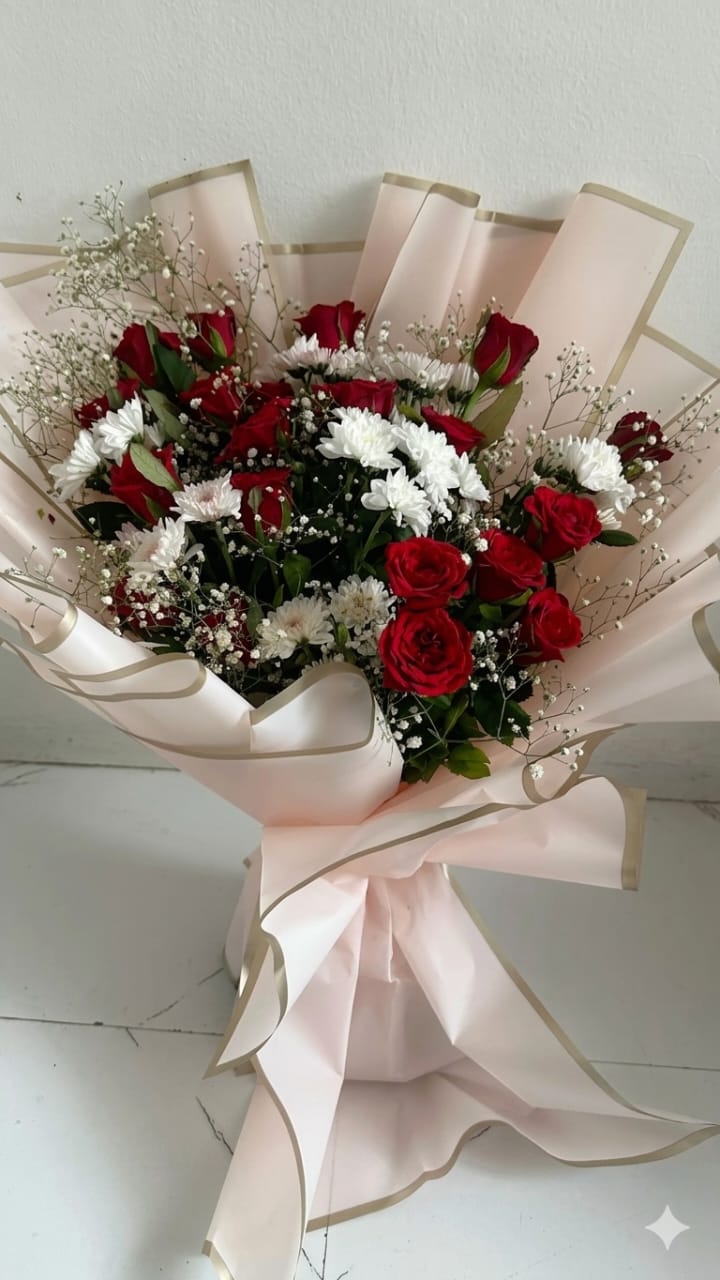 Crimson & Snow Elegance Bouquet