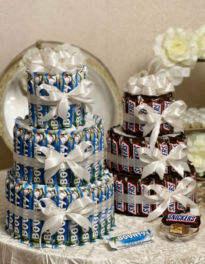 The Twin Premium Bounty & Snickers 3-Tier Towers