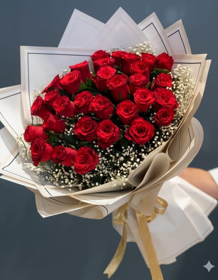 Royal Scarlet Desire Red Rose Bouquet