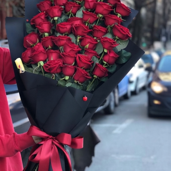 Karachi Royal Crimson Bouquet by FlowerShopKarachi